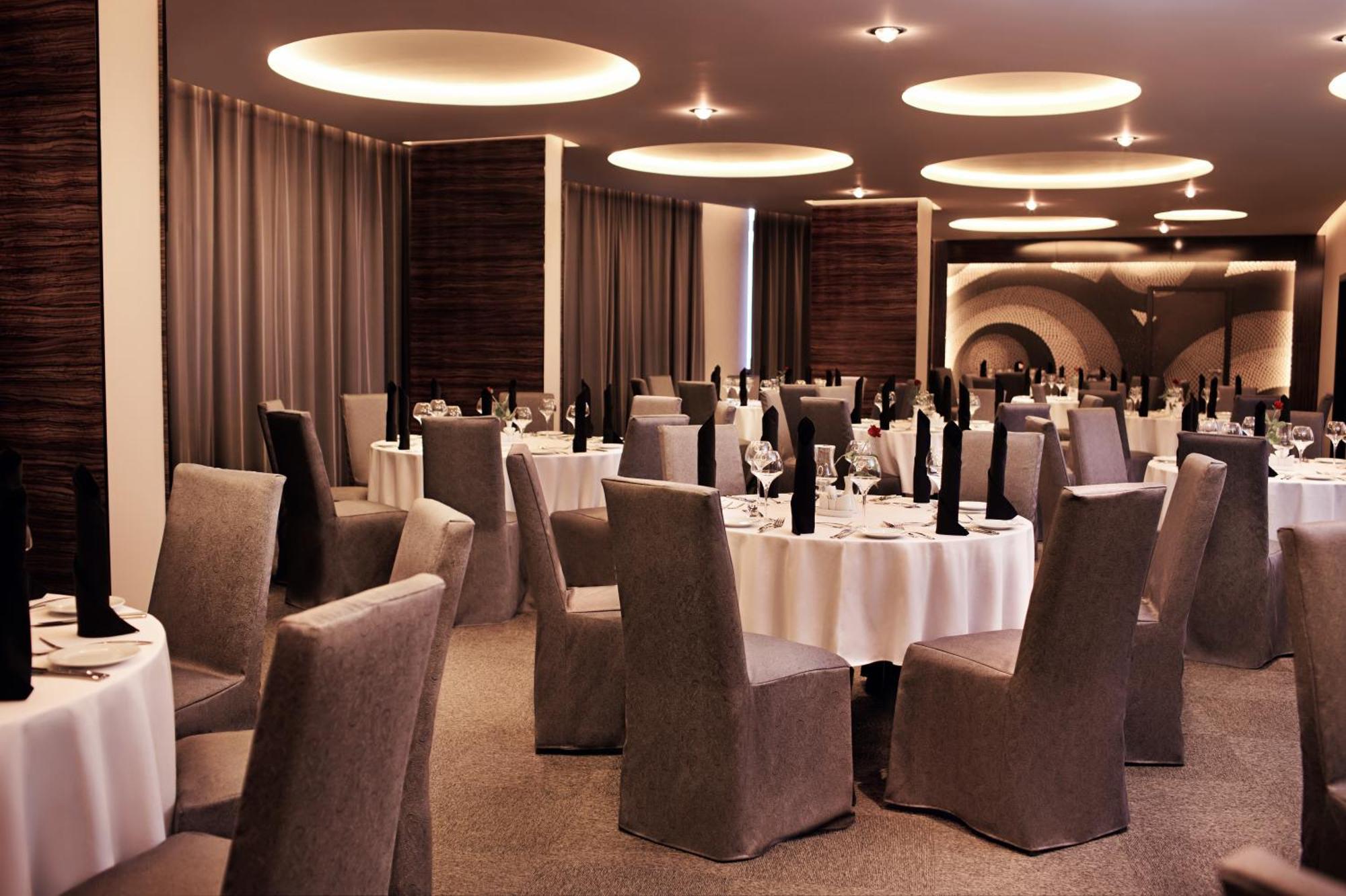 Mirotel Resort And Spa Truskavets Ngoại thất bức ảnh The restaurant