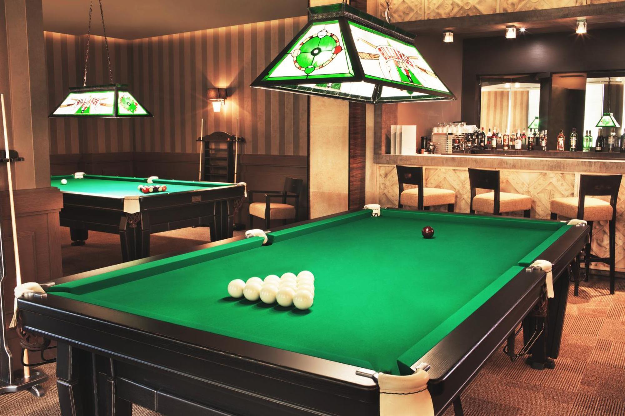 Mirotel Resort And Spa Truskavets Ngoại thất bức ảnh A pool table