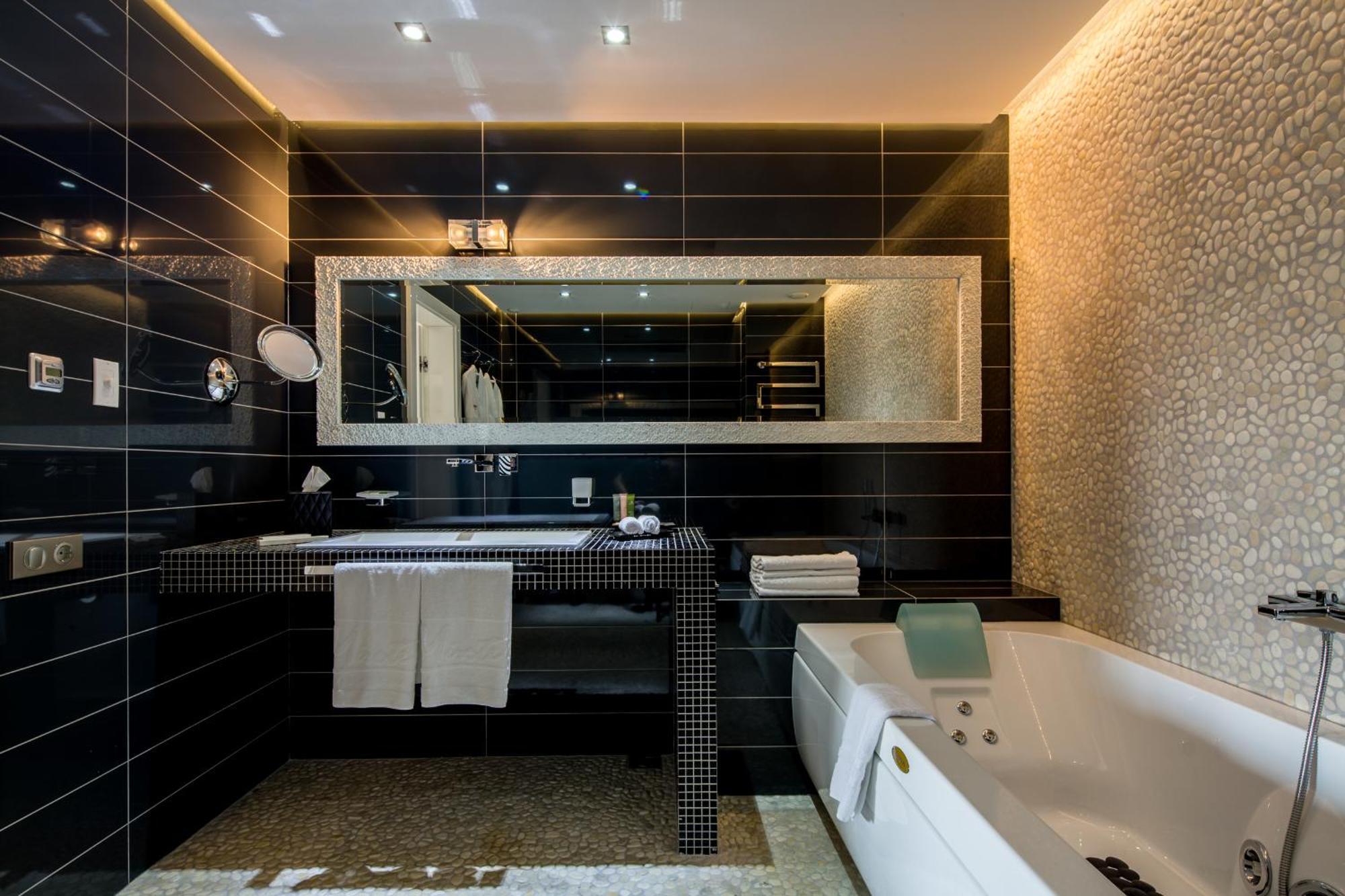 Mirotel Resort And Spa Truskavets Phòng bức ảnh Bathroom