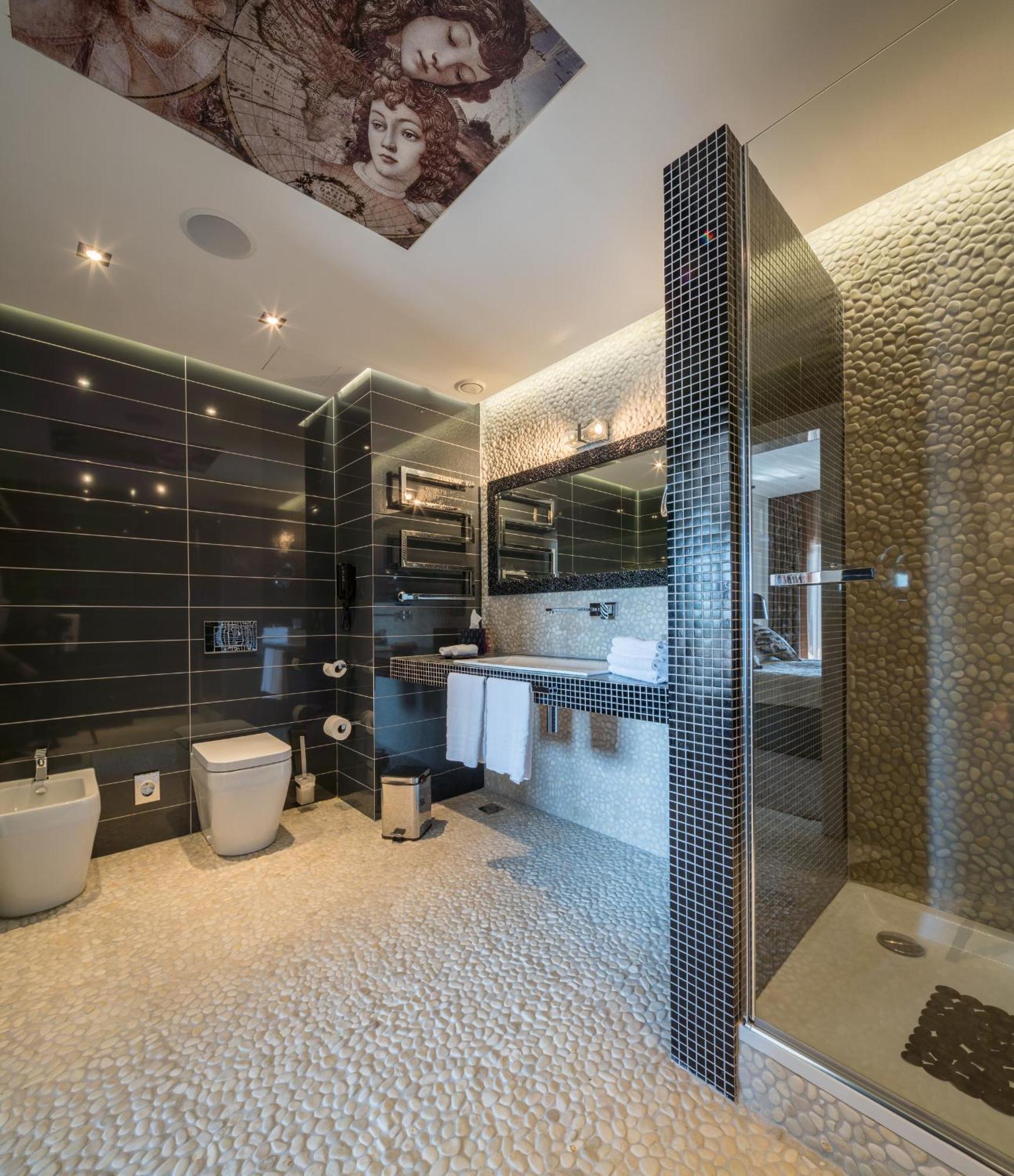 Mirotel Resort And Spa Truskavets Phòng bức ảnh Bathroom